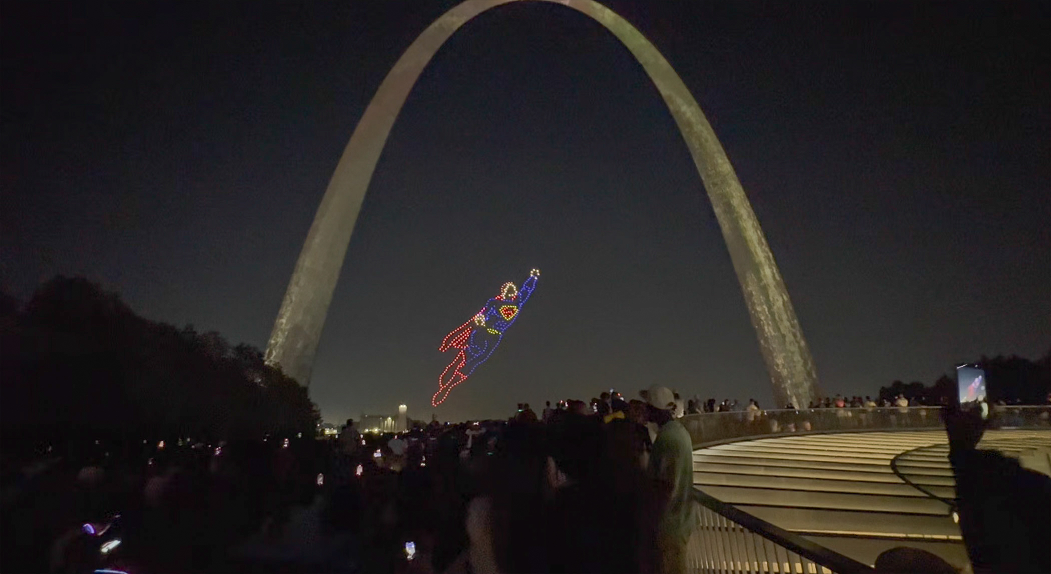 stlouis_superman_july4th2025_superman2flying-2